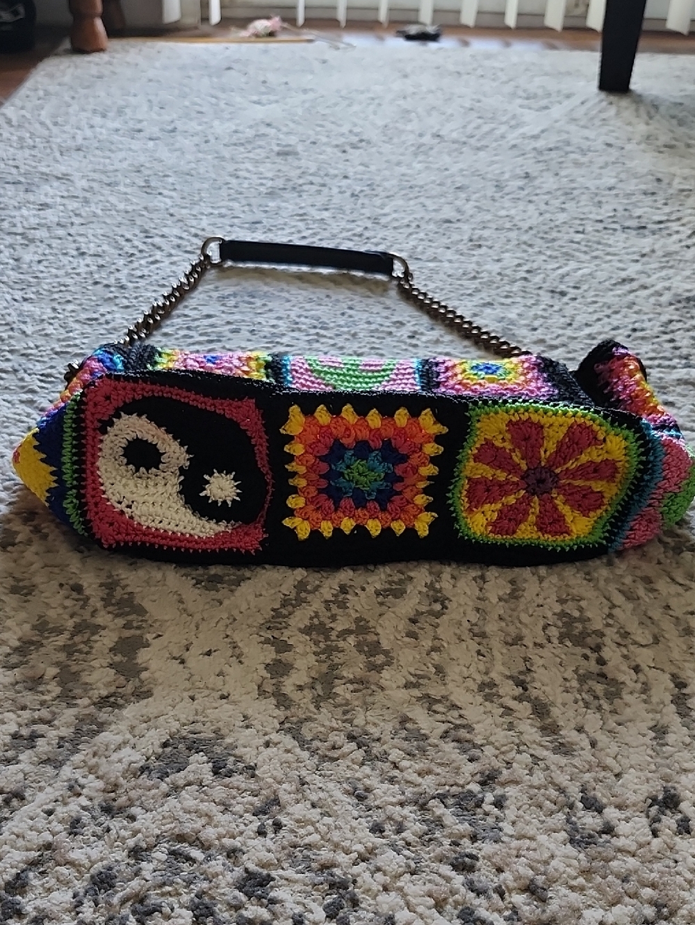 RARE Kurt Geiger Kensington Large Retro Peace Love Crochet Shoulder Bag - Picture 3 of 15